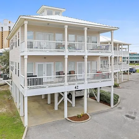 Bama Barefoot Beach House- Near Beach Pool